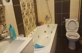 Apartament 2 camere, 37 mp, etaj intermediar, loc de parcare, zona Vivo