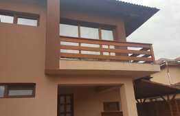 Casa de 131 mp, teren de 200 mp! Zona de case!