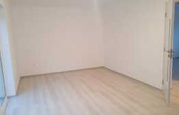 Casa insiruita ce are grija de finisajele sale! 126 mp utili, teren de 100 mp! Zona de case!