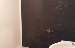 Casa insiruita ce are grija de finisajele sale! 126 mp utili, teren de 100 mp! Zona de case!