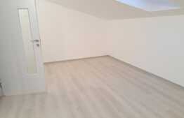 Casa insiruita ce are grija de finisajele sale! 126 mp utili, teren de 100 mp! Zona de case!