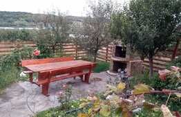 Casa aproape de natura la 10 minute de centru! 270 mp utili, teren de 700 mp.