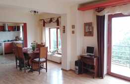 Casa aproape de natura la 10 minute de centru! 270 mp utili, teren de 700 mp.