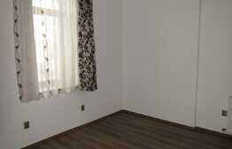 Apartament in casa, 62 mp, boxa la subsol, zona strazii Traian