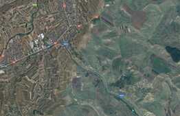 Teren intravilan cu destinatie industriala, 48929 mp, front de 100ml