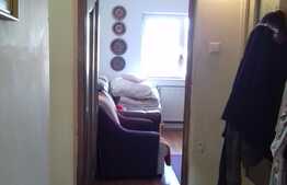 Apartament 3 camere, 65 mp, decomandat, boxa la subsol, zona strazii Fabricii