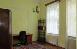 3 camere, 85 mp, gradina de 600 mp, zona Camera de Comert