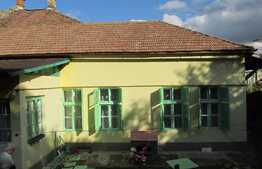 3 camere, 85 mp, gradina de 600 mp, zona Camera de Comert