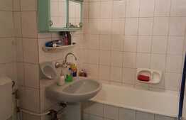 Apartament 4 camere, 82 mp, decomandat, 2 boxe, zona Piata Flora