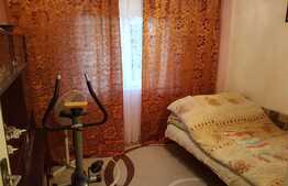 Apartament 4 camere, 82 mp, decomandat, 2 boxe, zona Piata Flora