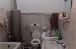 Apartament 1 camera, cu tavan inalt, 50 mp, boxa la subsol, zona strazii Horea