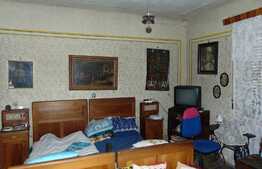 Casa individuala demolabila, 134 mp, 1469 mp de teren, 16 ml, zona Piata Engels