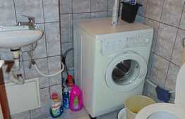 Apartament 4 camere, 78 mp, decomandat, boxa, zona strazii Aurel Vlaicu