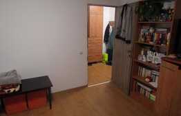 De vanzare apartament 2 camere, 57 mp, decomandat, zona VIVO!