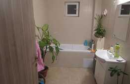 De vanzare apartament 2 camere, 57 mp, decomandat, zona VIVO!