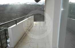 Apartament pe doua niveluri, 4 camere, 108 mp, semifinisat! Zona Vivo!