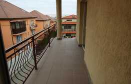 3 camere, 80,24 mp, decomandat, garaj, parcare, boxa, zona Pta Engels