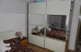 3 camere, 70 mp, etaj intermediar! Garaj! Zona strazii Stejarului! 