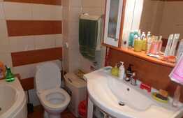 3 camere, 70 mp, etaj intermediar! Garaj! Zona strazii Stejarului! 