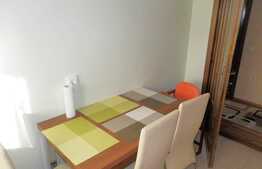 3 camere, 70 mp, etaj intermediar! Garaj! Zona strazii Stejarului! 