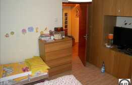 Apartament cu 3 camere, 78 mp utili, decomandat, loc parcare, boxa, zona Billa!