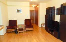 2 camere, 60 mp, imobil tip-casa,  curte, zona FSPAC. Disponibil din Ianuarie