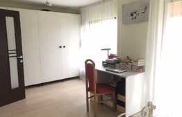 Casa insiruita de 130 mp, teren 197 mp, front stradal 15 ml, zona linistita!