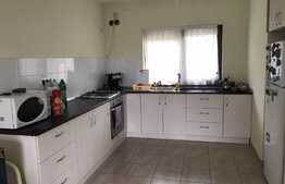 Casa insiruita de 130 mp, teren 197 mp, front stradal 15 ml, zona linistita!