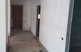 Apartament 4 camere, 122 mp, terasa de 33 mp, parcare, zona VIVO!