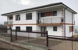 Duplex de vanzare, 120 mp, 370 mp, front 30 ml, semifinisat, zona linistita!