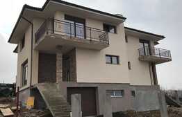 Duplex de vanzare 180 mp, teren 470 mp, front 30 ml, zona linistita!