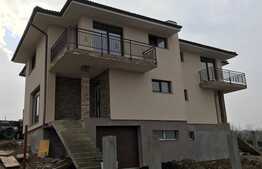 Duplex de vanzare 180 mp, teren 470 mp, front 30 ml, zona linistita!