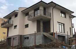 Duplex de vanzare 180 mp, teren 470 mp, front 30 ml, zona linistita!
