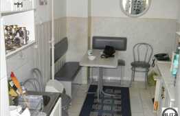 2 camere, decomandat in zona Piata Mihai Viteazul.