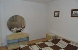 Apartament 3 camere, 85 mp, decomandat, zona strazii Plopilor