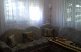 Casa de vanzare de 100 mp, teren 403  mp, 11 ml front, zona linistita!