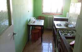 Apartament 2 camere, 47 mp, decomandat, boxa, zona Profi
