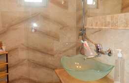 Apartament 3 camere, 90 mp, decomandat, zona Piata Cipariu