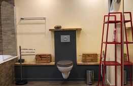 De inchiriat 3 camere in casa, 100 mp, terasa de 60 mp, 2 parcari, zona Grand Hotel Italia