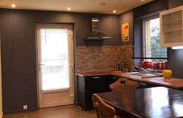 De inchiriat 3 camere in casa, 100 mp, terasa de 60 mp, 2 parcari, zona Grand Hotel Italia