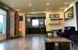 De inchiriat 3 camere in casa, 100 mp, terasa de 60 mp, 2 parcari, zona Grand Hotel Italia