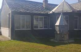 Casa demolabila cu teren de 1518 mp! Zona de case!