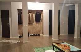 4 camere, 135 mp, parcare! Zona strazii Eroilor!