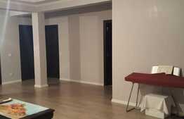 4 camere, 135 mp, parcare! Zona strazii Eroilor!