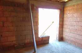 Casa individuala 121 mp, teren de 408 mp, front 16 ml, zona linistita!