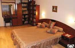 Apartament 2 camere, 52 mp, decomandat, zona strazii Nicolae Titulescu