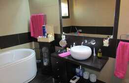 Apartament spatios si luminos! 121,35 mp, 2 parcari, zona The Office