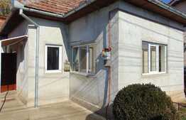 Casa de vanzare, 140 mp, teren de 366 mp, front 23 ml, zona linistita