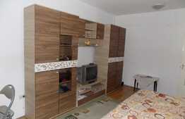 Garsoniera 30 mp, decomandata, zona Spitalului de Recuperare