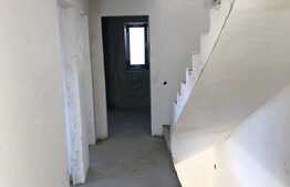 Duplex de vanzare, 130 mp, teren 150 mp, front 25 ml, zona linistita